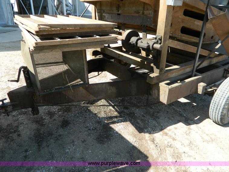 image for item E9482 Huntley portable seed cleaner