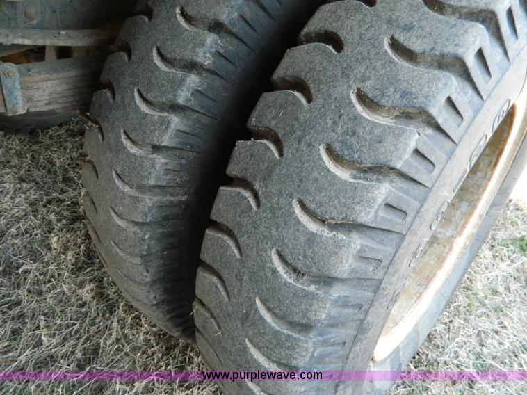 image for item E9483 1986 Chevrolet C70 flatbed truck