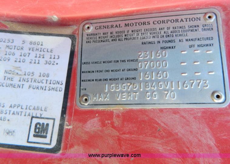 image for item E9483 1986 Chevrolet C70 flatbed truck