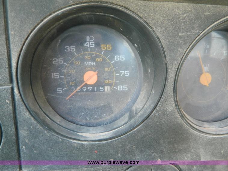 image for item E9483 1986 Chevrolet C70 flatbed truck