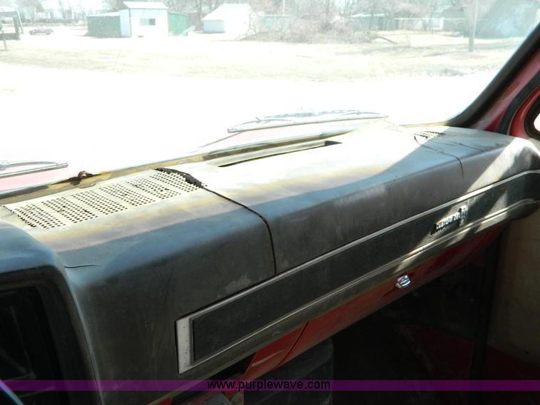 image for item E9483 1986 Chevrolet C70 flatbed truck