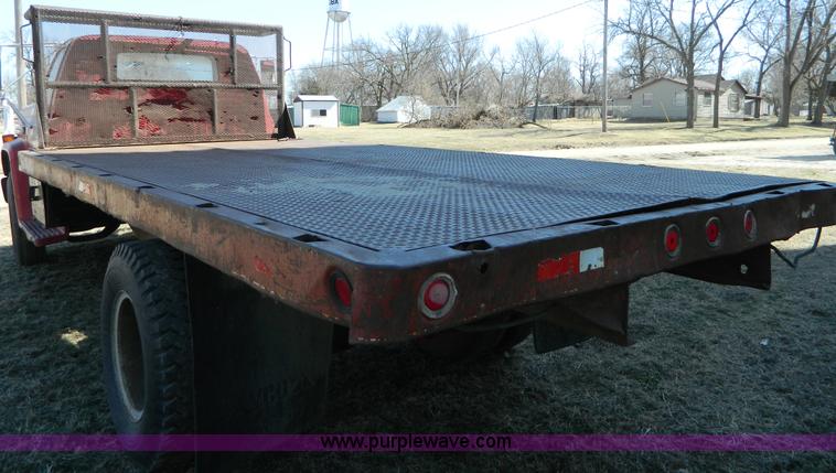 image for item E9483 1986 Chevrolet C70 flatbed truck