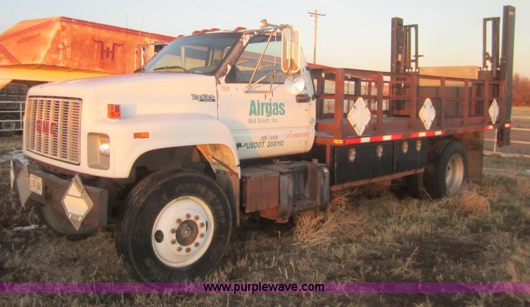 image for item F9176 1990 GMC TopKick truck with end gate lift