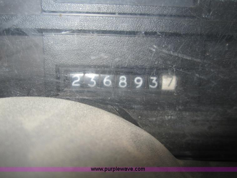 image for item F9176 1990 GMC TopKick truck with end gate lift