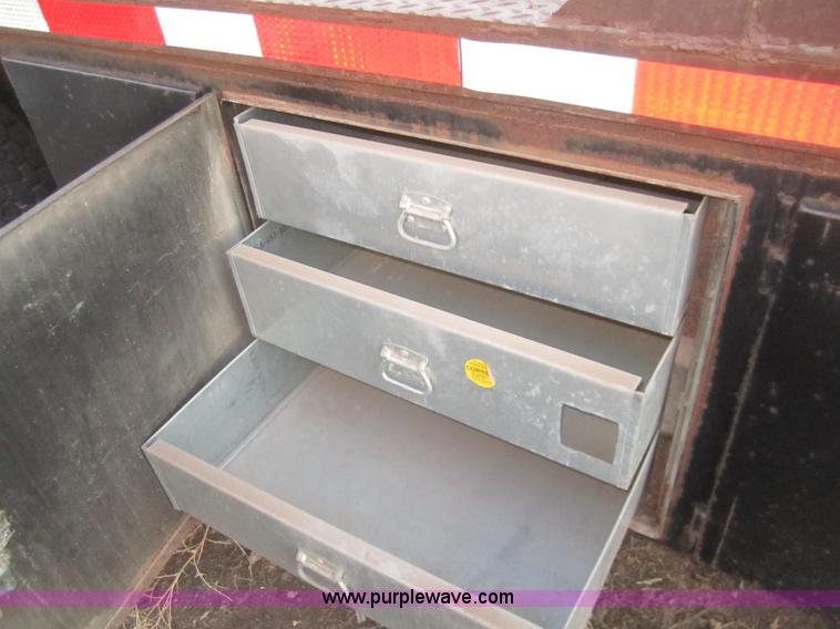 image for item F9176 1990 GMC TopKick truck with end gate lift