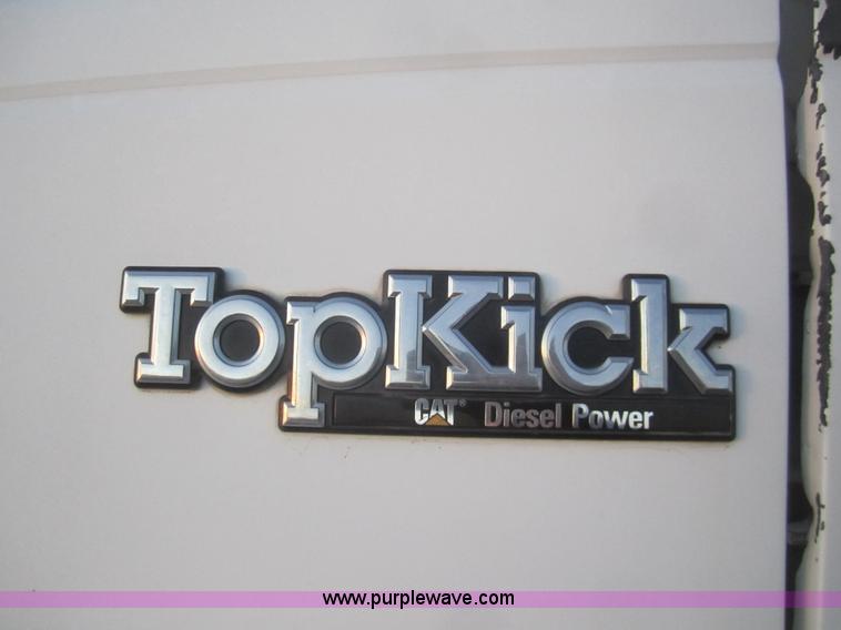 image for item F9176 1990 GMC TopKick truck with end gate lift