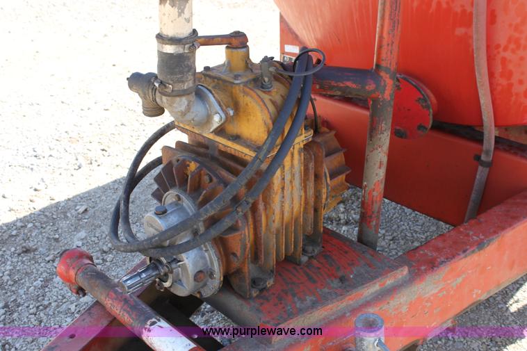 image for item L9604 Calumet V2250 honey wagon