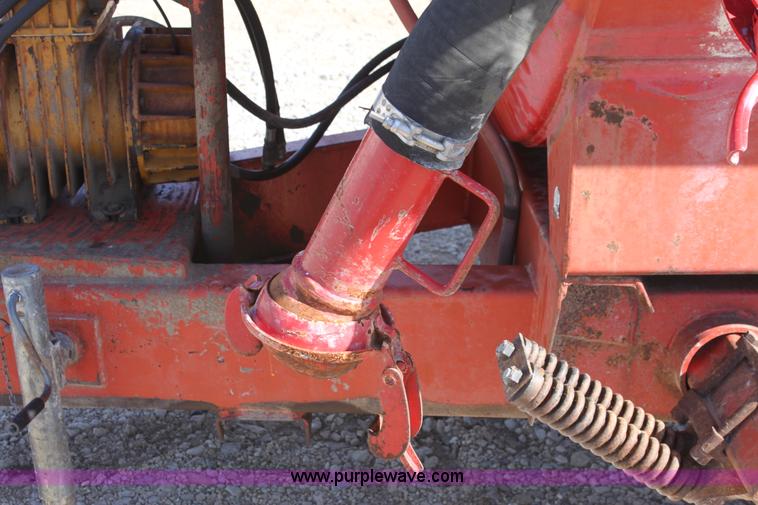 image for item L9604 Calumet V2250 honey wagon