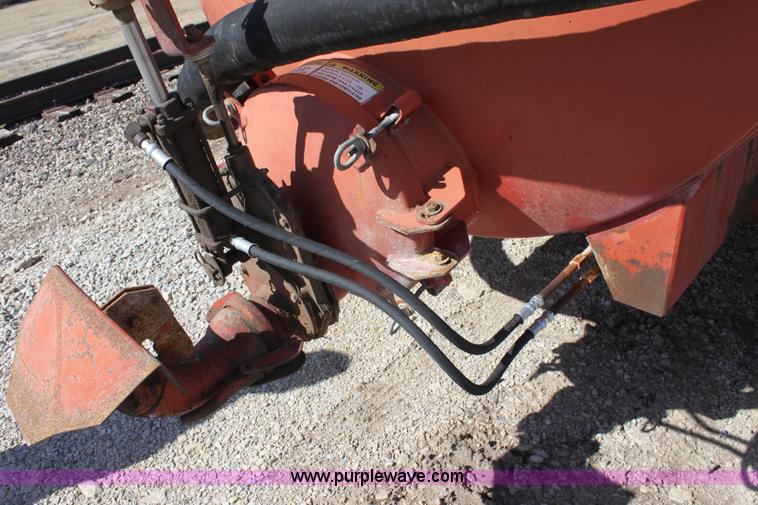 image for item L9604 Calumet V2250 honey wagon