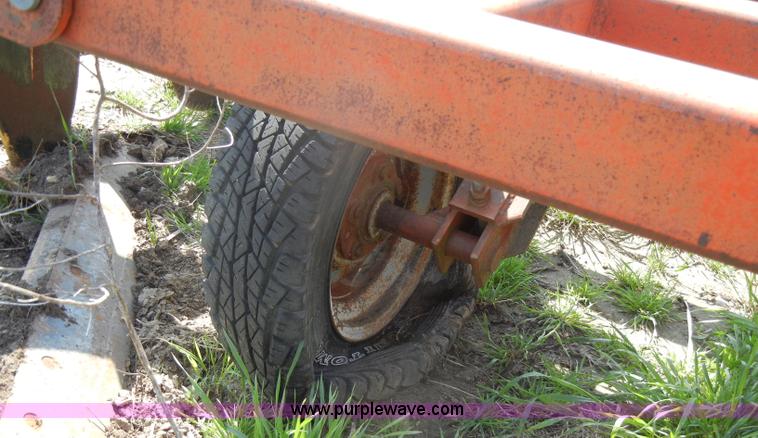 image for item U9981 Sunflower H15 15' V-bottom plow