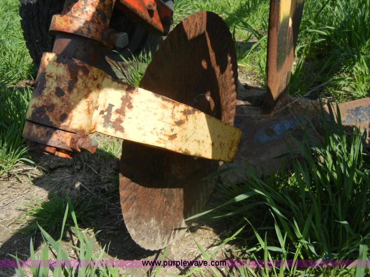 image for item U9981 Sunflower H15 15' V-bottom plow