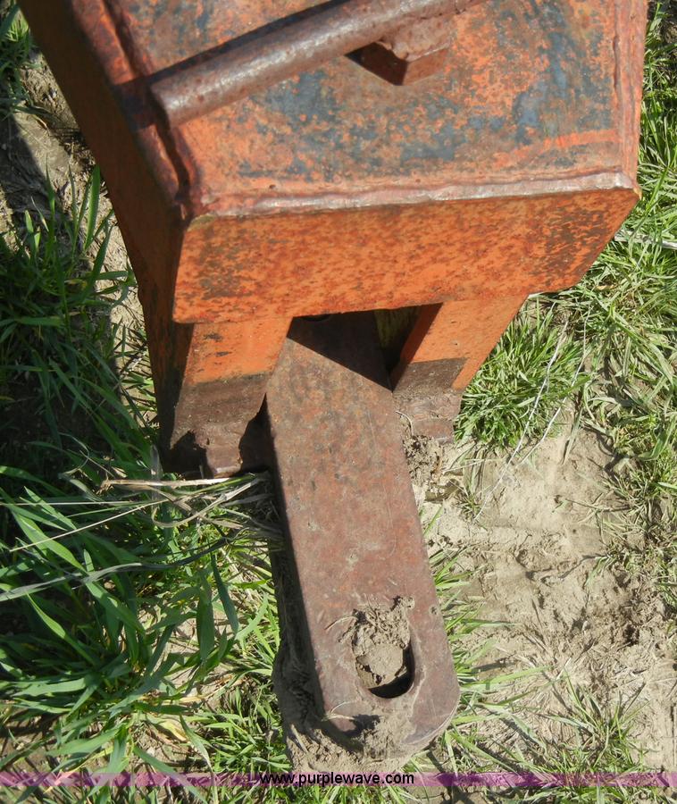 image for item U9981 Sunflower H15 15' V-bottom plow