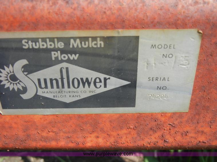 image for item U9981 Sunflower H15 15' V-bottom plow