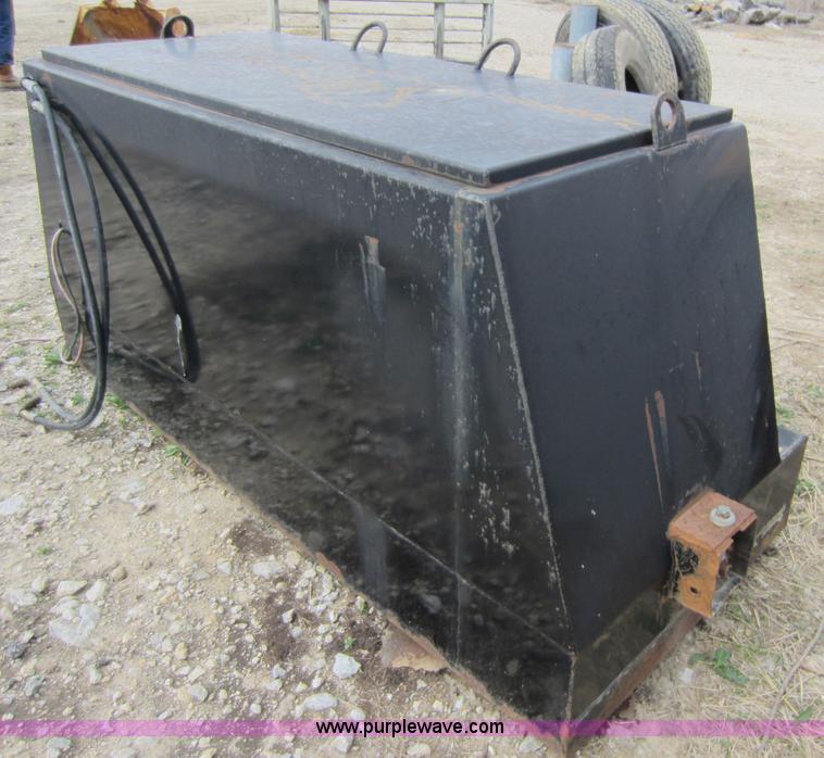 image for item V9002 Custom built cube feeder