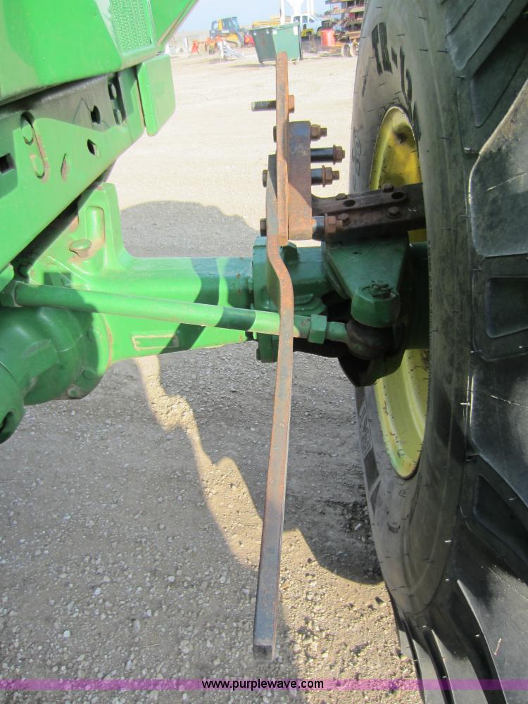 image for item V9003 Assorted tires and wheels