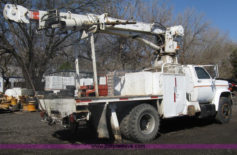 image for item A6113 1985 Chevrolet Kodiak C70 boom/digger derrick truck