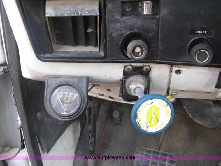 image for item A6113 1985 Chevrolet Kodiak C70 boom/digger derrick truck