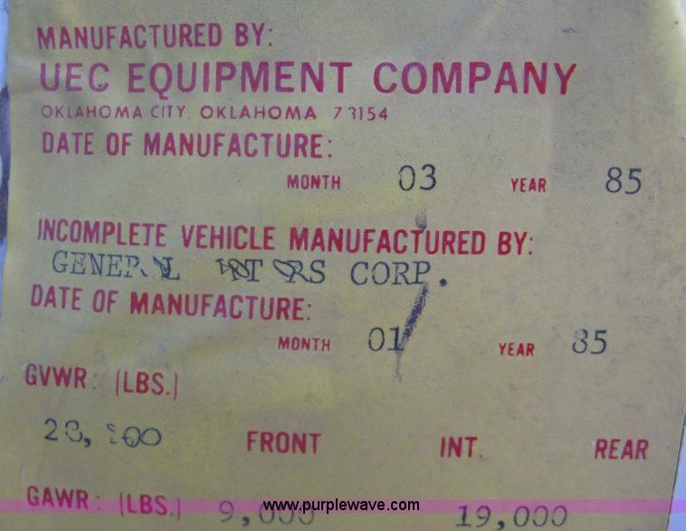 image for item A6113 1985 Chevrolet Kodiak C70 boom/digger derrick truck