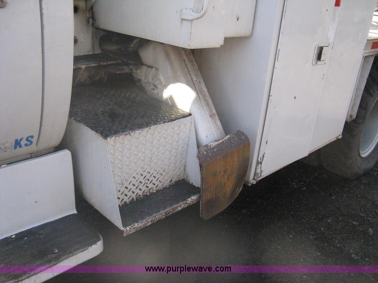 image for item A6113 1985 Chevrolet Kodiak C70 boom/digger derrick truck