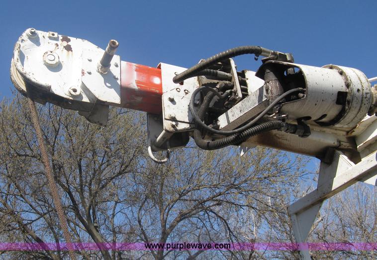 image for item A6113 1985 Chevrolet Kodiak C70 boom/digger derrick truck