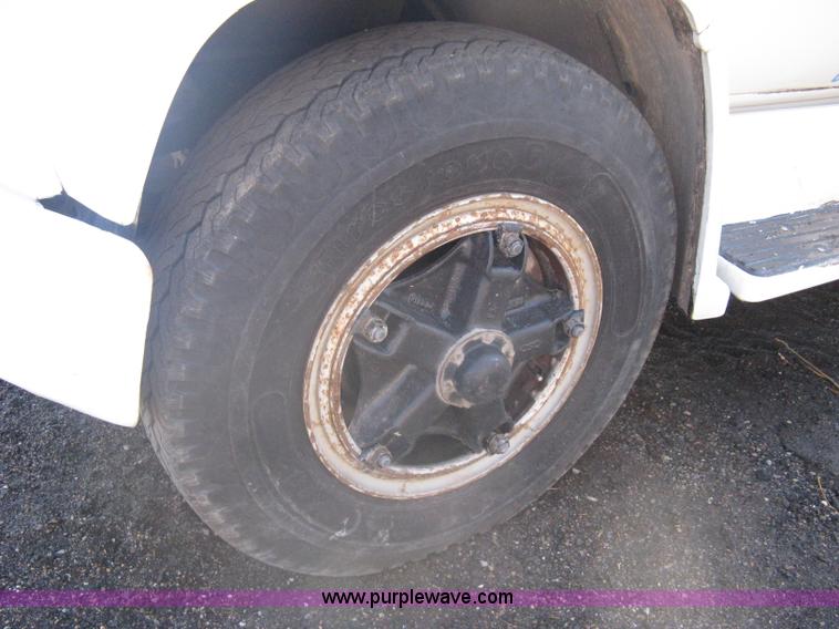image for item A6113 1985 Chevrolet Kodiak C70 boom/digger derrick truck