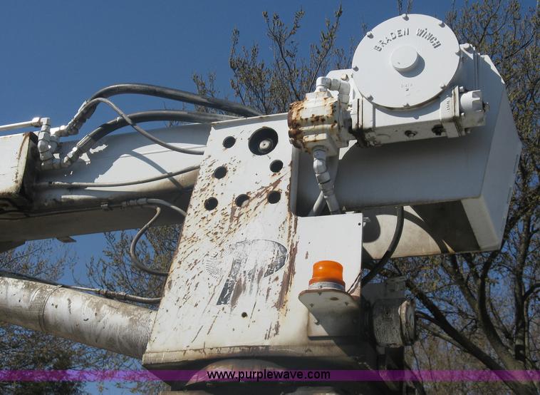 image for item A6113 1985 Chevrolet Kodiak C70 boom/digger derrick truck