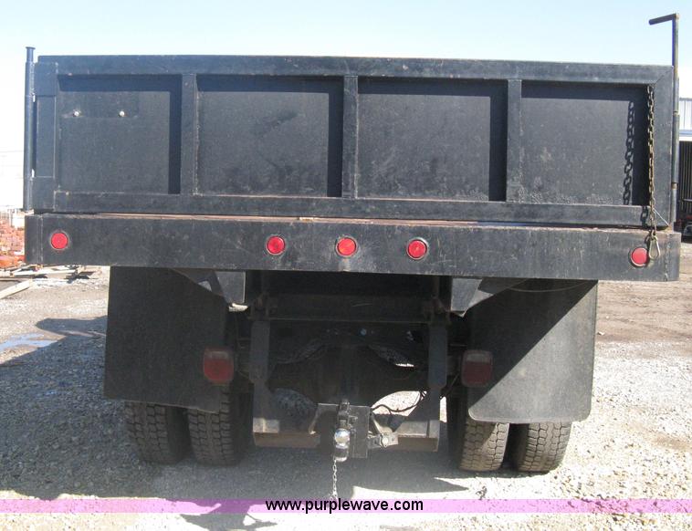 image for item A6114 1986 International 1654 dump truck
