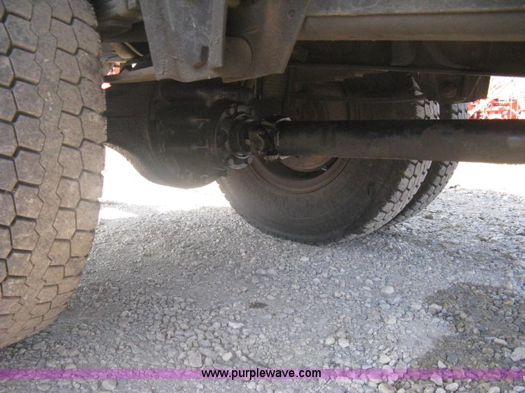 image for item A6114 1986 International 1654 dump truck