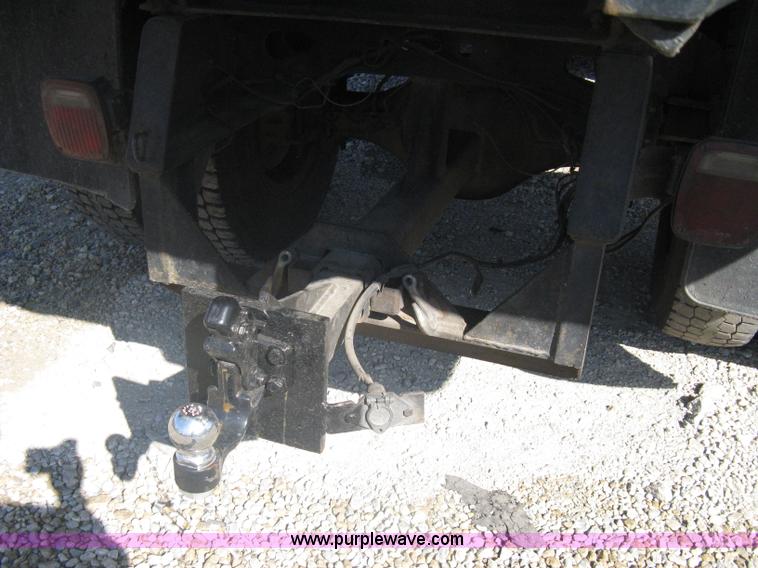 image for item A6114 1986 International 1654 dump truck