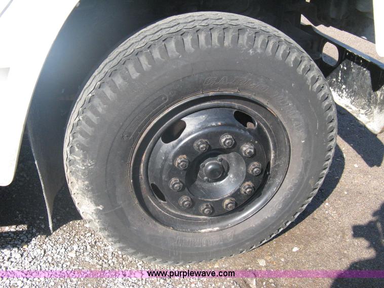 image for item A6114 1986 International 1654 dump truck