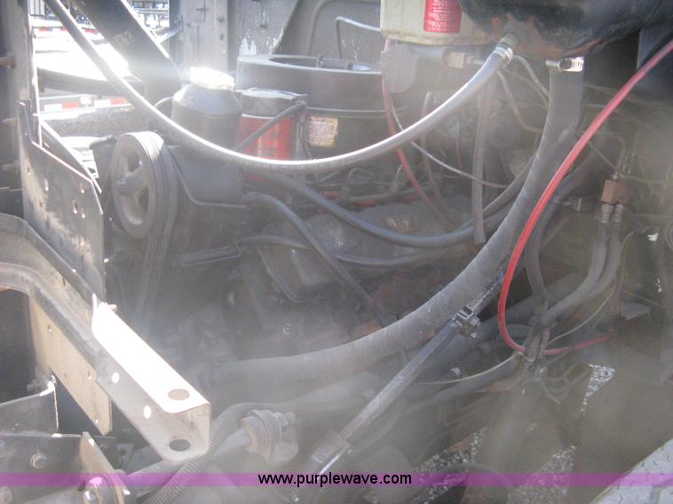 image for item A6114 1986 International 1654 dump truck