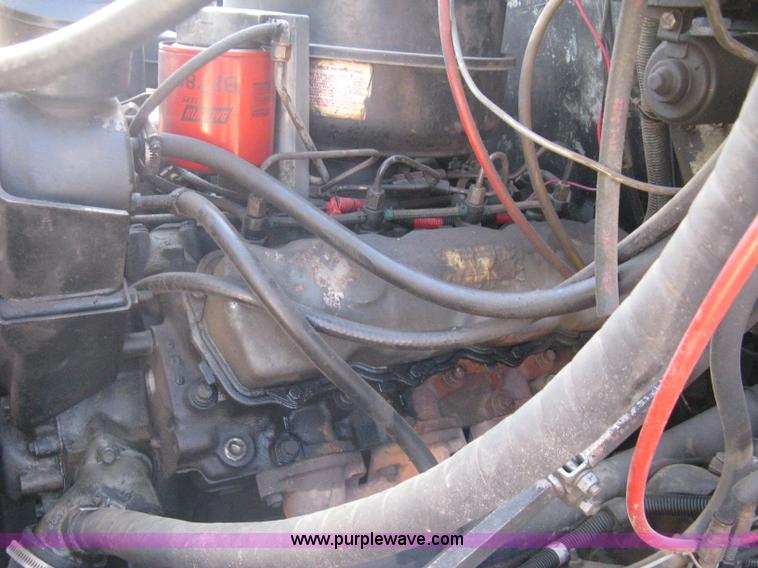 image for item A6114 1986 International 1654 dump truck