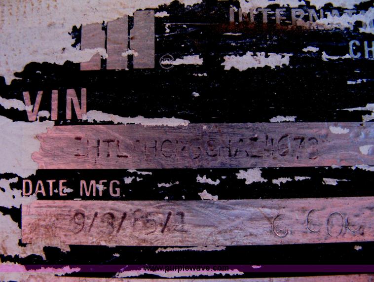 image for item A6114 1986 International 1654 dump truck