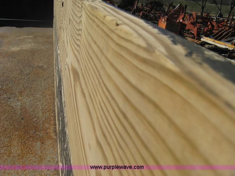 image for item A6114 1986 International 1654 dump truck