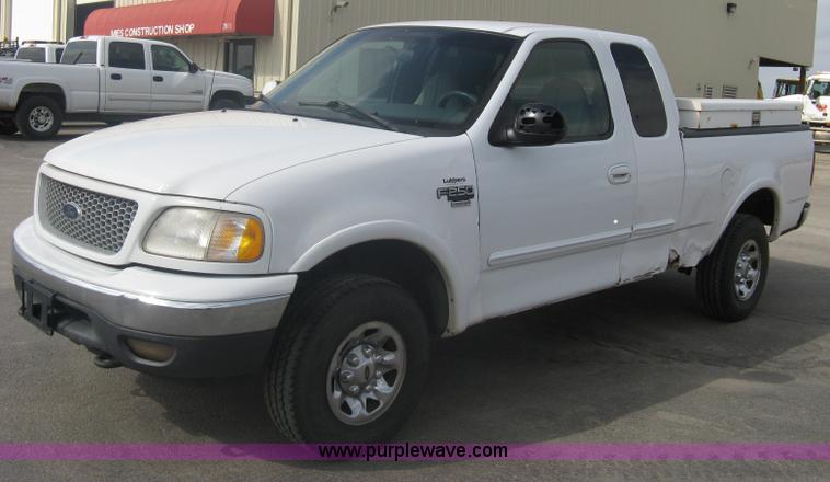 image for item A6125 1999 Ford F250 XLT SuperCab pickup truck