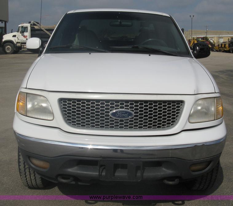 image for item A6125 1999 Ford F250 XLT SuperCab pickup truck