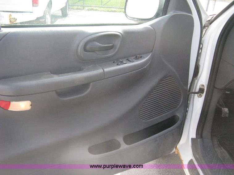 image for item A6125 1999 Ford F250 XLT SuperCab pickup truck