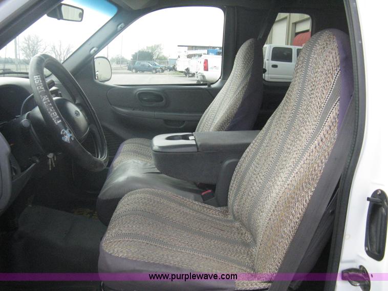 image for item A6125 1999 Ford F250 XLT SuperCab pickup truck