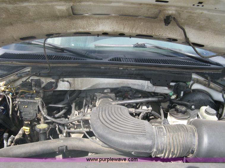 image for item A6125 1999 Ford F250 XLT SuperCab pickup truck