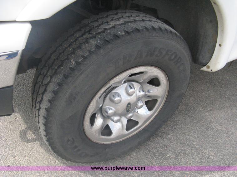 image for item A6125 1999 Ford F250 XLT SuperCab pickup truck