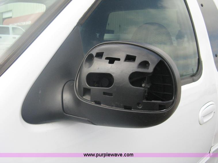 image for item A6125 1999 Ford F250 XLT SuperCab pickup truck