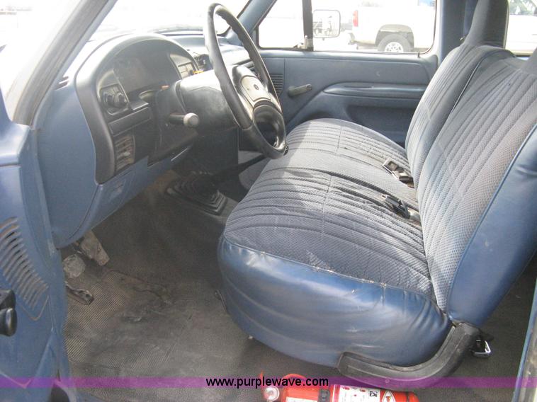 image for item A6126 1996 Ford F250 XL SuperCab pickup truck