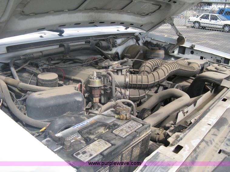 image for item A6126 1996 Ford F250 XL SuperCab pickup truck