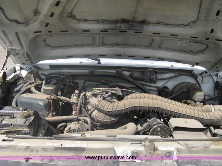 image for item A6126 1996 Ford F250 XL SuperCab pickup truck