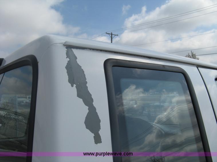 image for item A6126 1996 Ford F250 XL SuperCab pickup truck