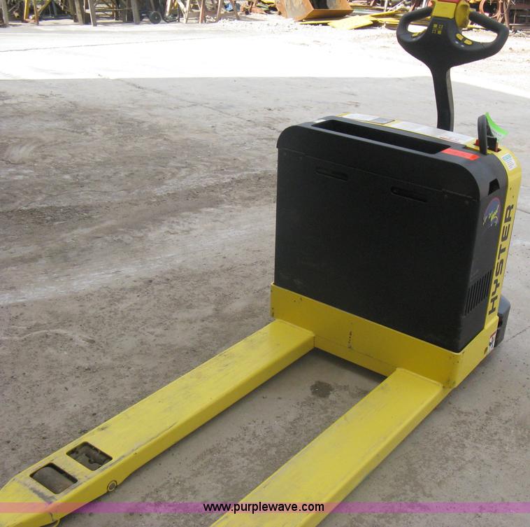 Hyster W40Z motorized pallet jack in Wichita, KS Item A6127 sold
