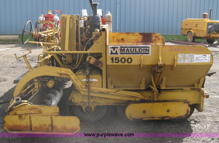 image for item A6147 Mauldin 1500 Super Paver asphalt paver
