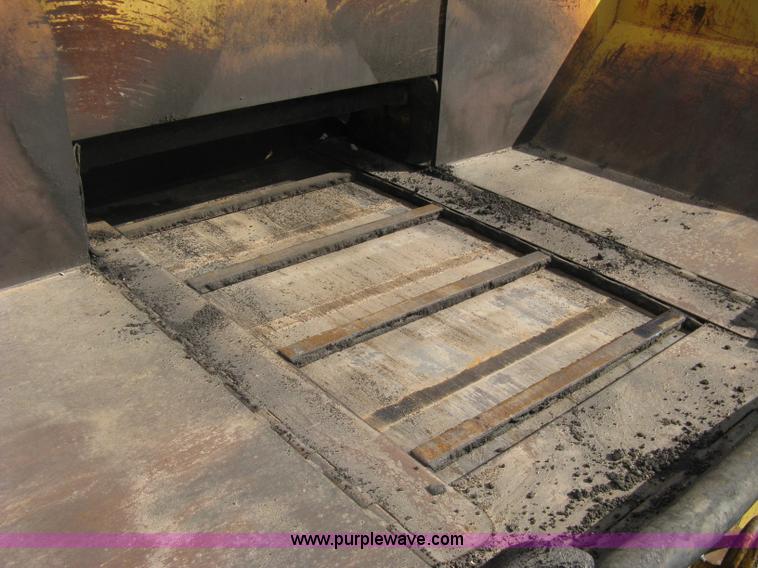 image for item A6147 Mauldin 1500 Super Paver asphalt paver