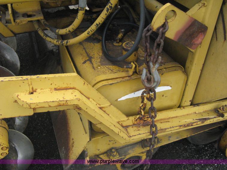 image for item A6147 Mauldin 1500 Super Paver asphalt paver