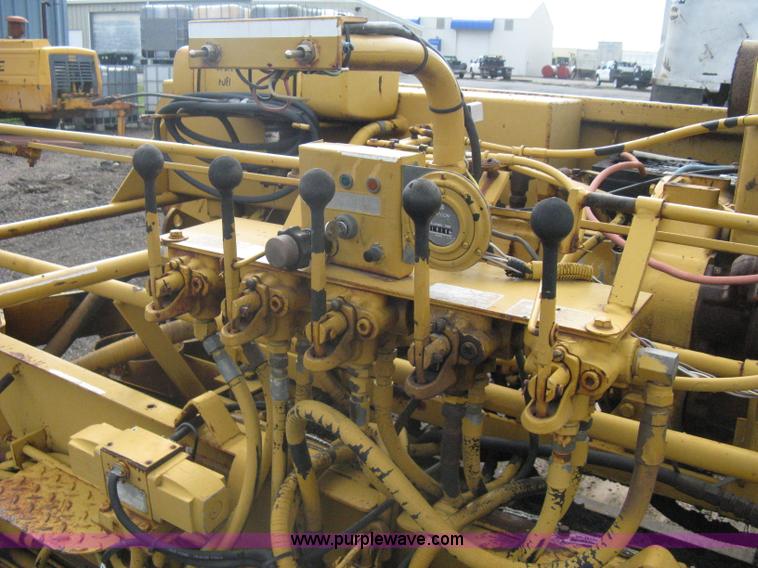 image for item A6147 Mauldin 1500 Super Paver asphalt paver